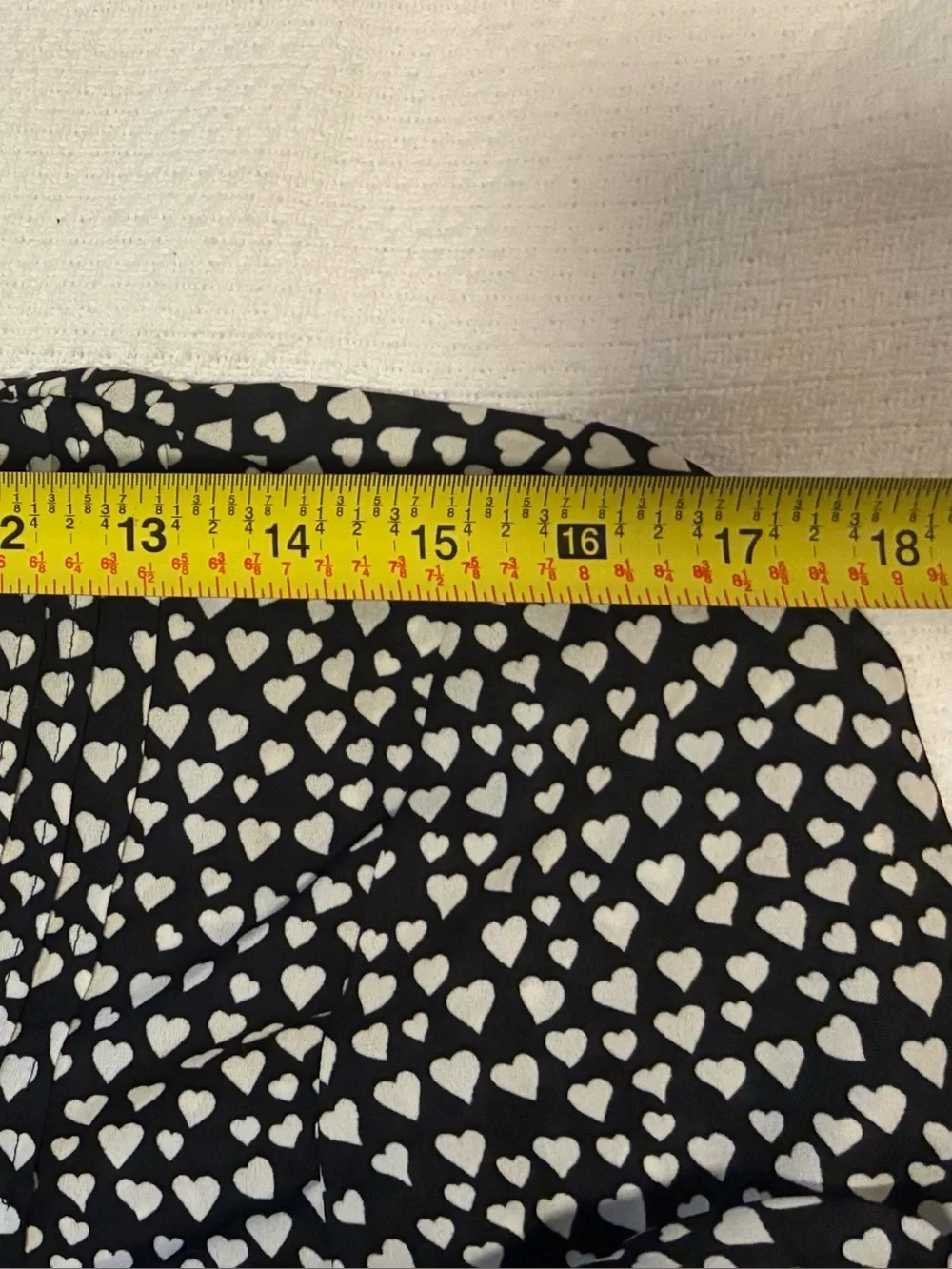 Black blouse w/white hearts, long sleeve Jcrew Mercantile. Size 2 Romantic EUC